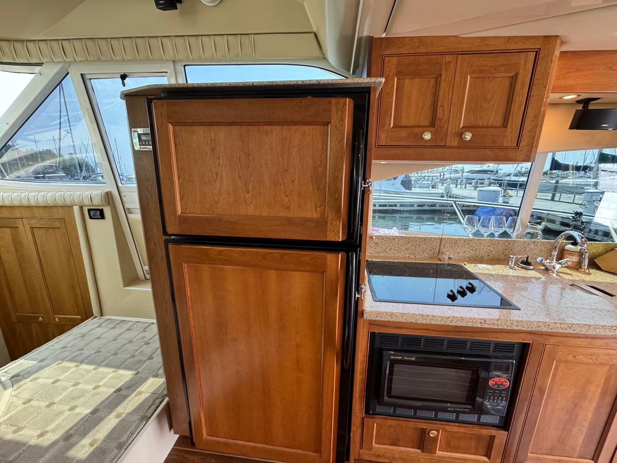 2003 Cruisers Yachts 50 