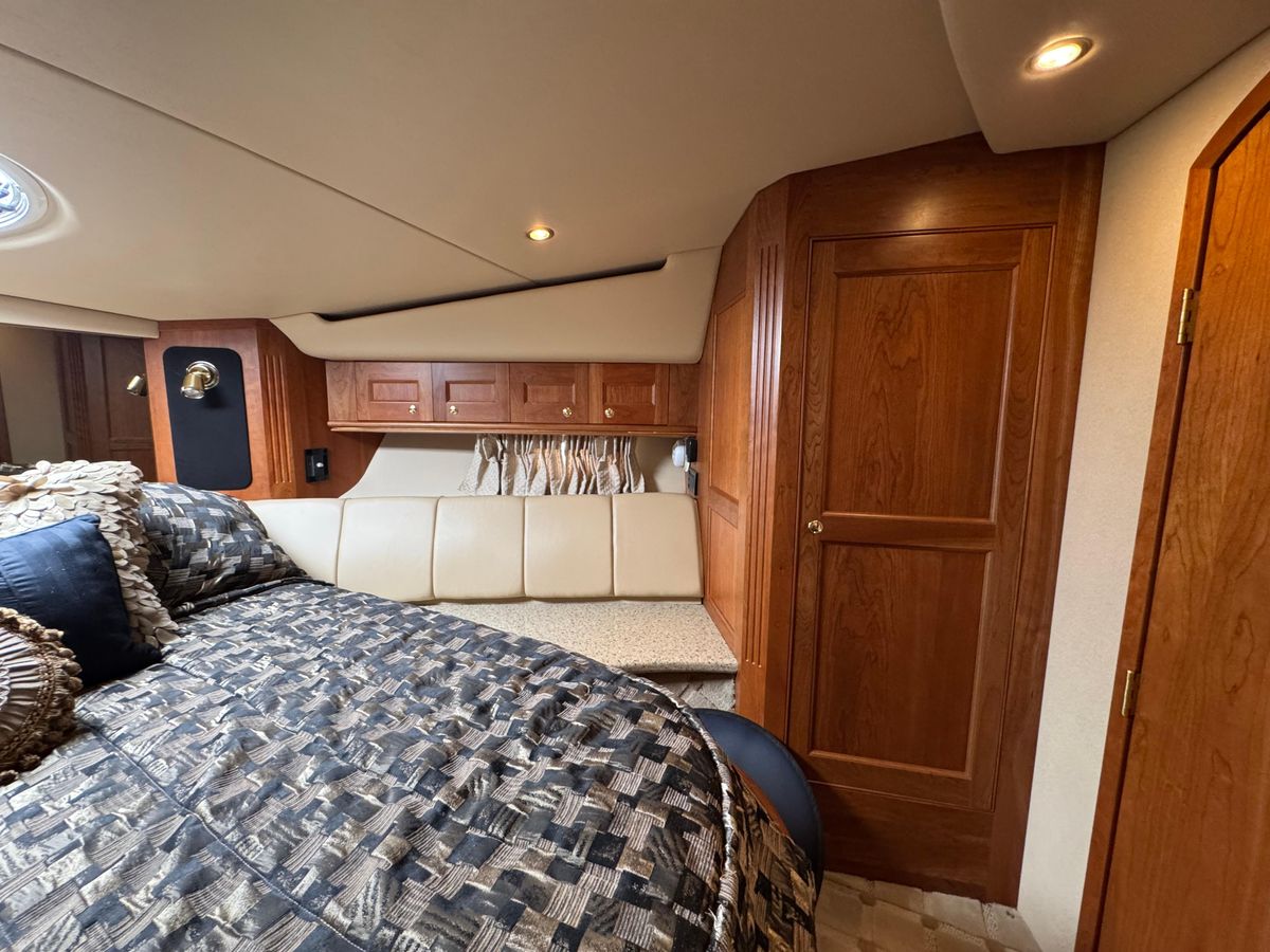 2003 Cruisers Yachts 50 