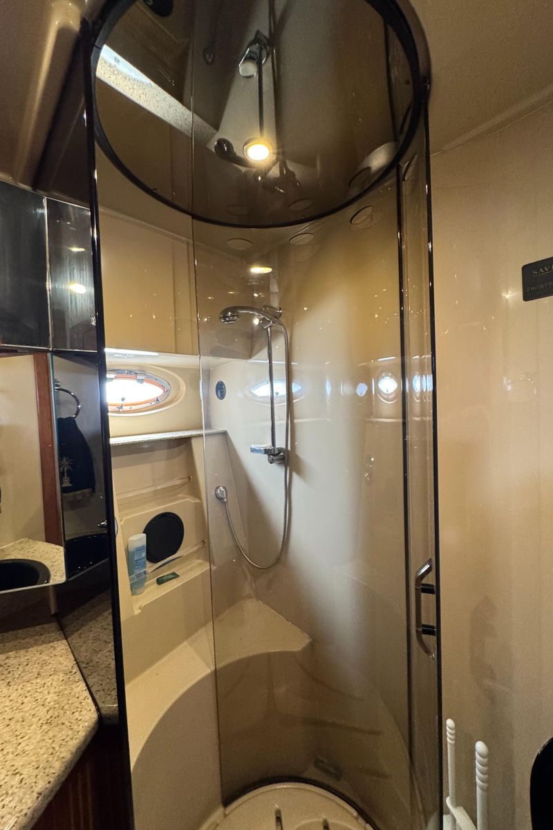 2003 Cruisers Yachts 50 