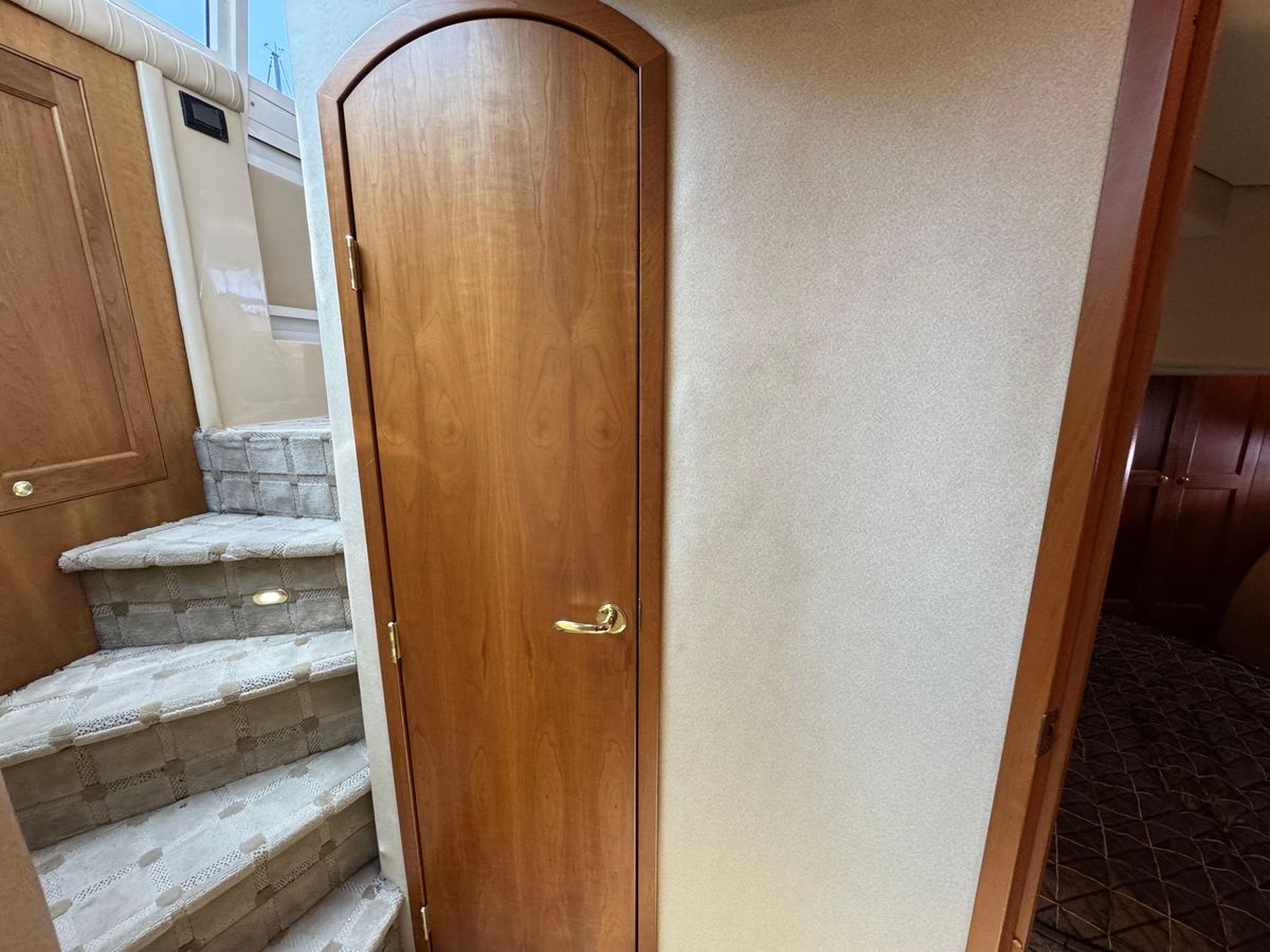 2003 Cruisers Yachts 50 
