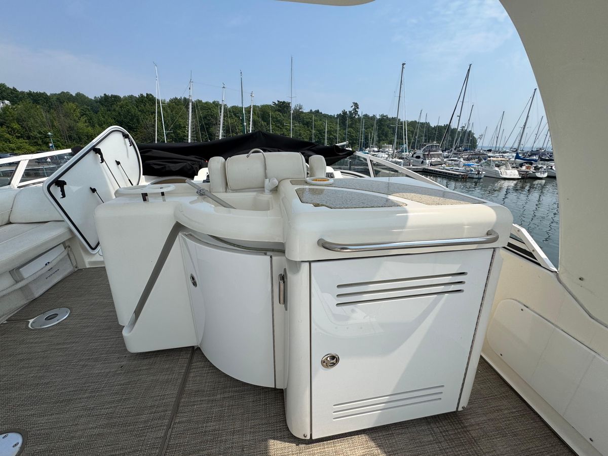 2003 Cruisers Yachts 50 