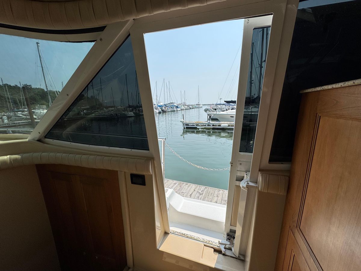 2003 Cruisers Yachts 50 