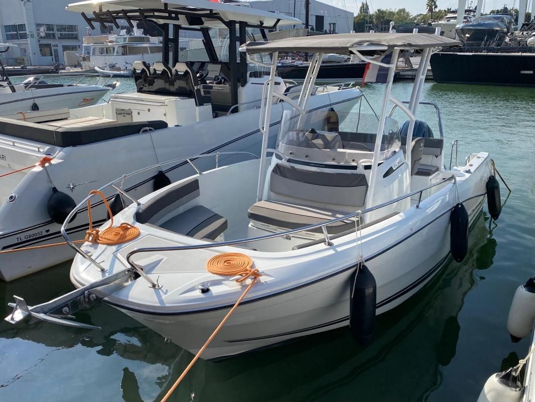2022 Jeanneau Cap Camarat 6.5 CC Serie 3