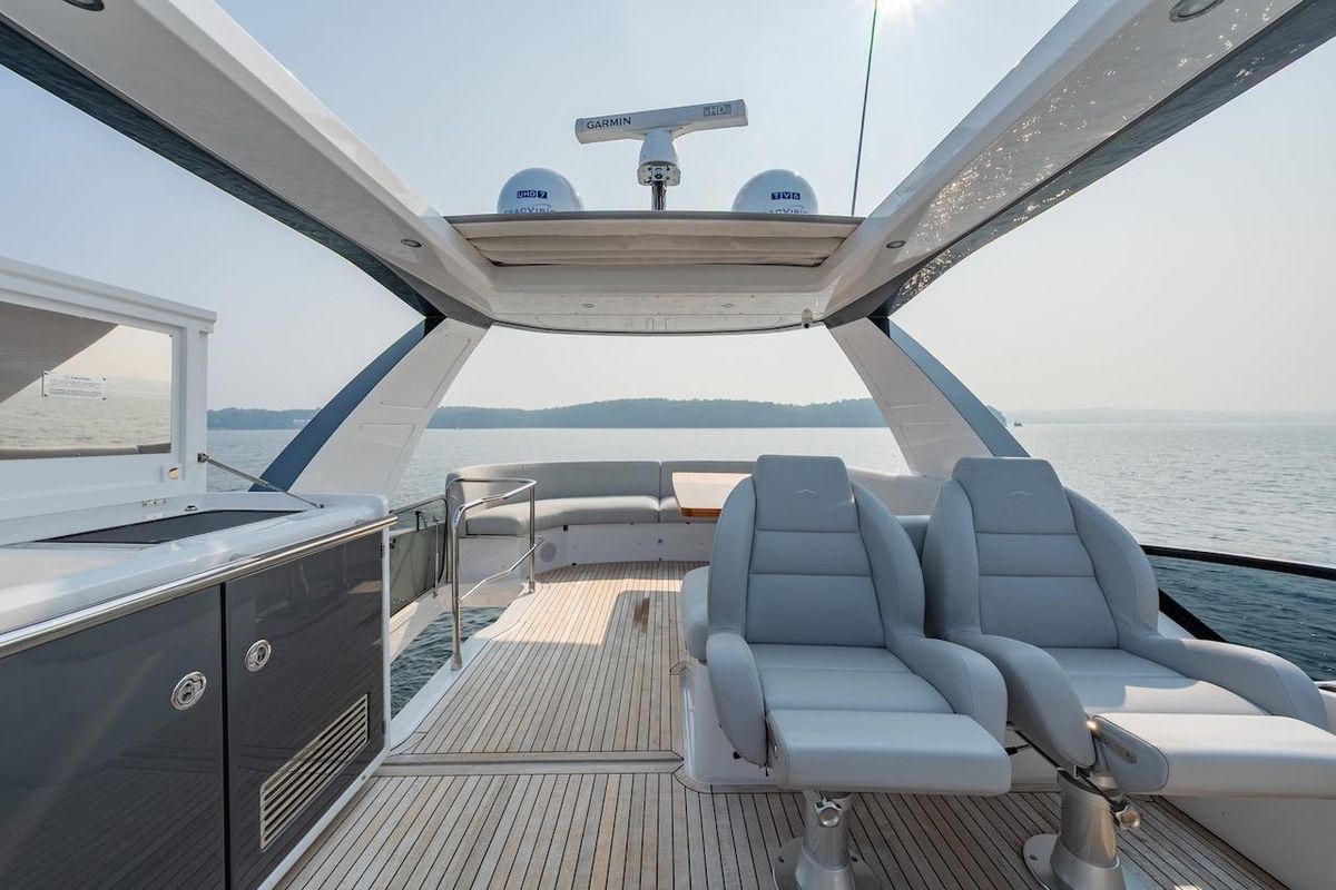 2023 Azimut 53 