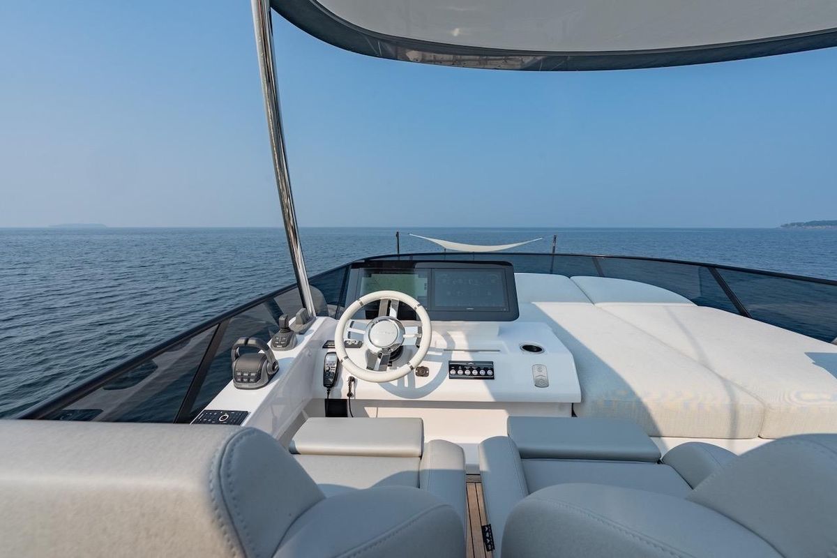 2023 Azimut 53 