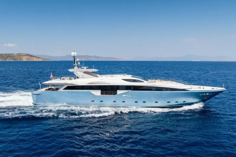 Zig Zag Ocean Yacht Photos Pics Luxurious 2014 Admiral 45 Meters yacht cruising in clear blue waters.