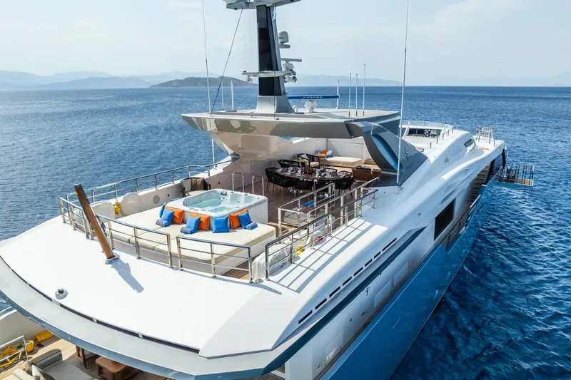 Zig Zag Ocean Yacht Photos Pics Luxurious 2014 Admiral 45 Meters yacht with jacuzzi, cruising in serene blue waters.