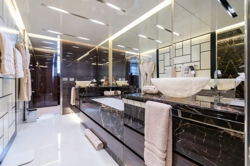 Zig Zag Ocean Yacht Photos Pics Luxurious yacht bathroom with marble countertops and modern fixtures, Admiral 45 Meters, 2014.