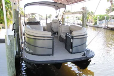 2018 Regency 220 DL3