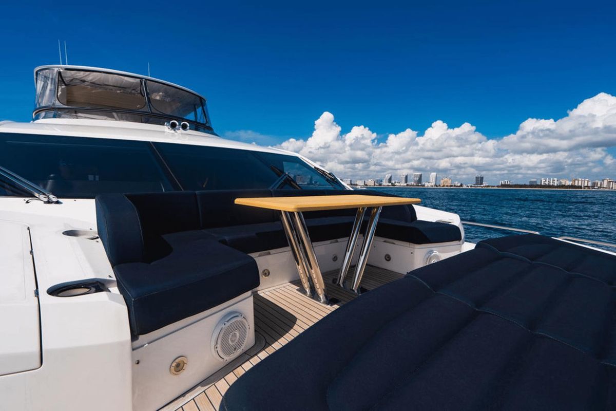 2019 Sunseeker 86 