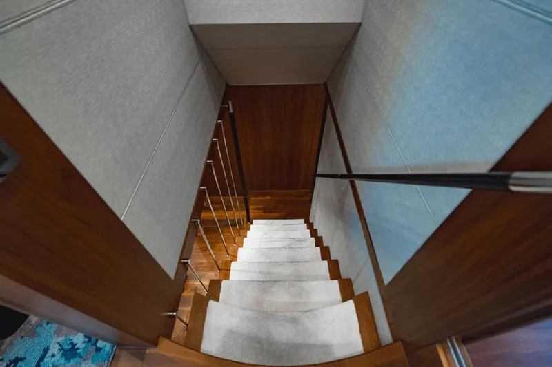 Gallivant Yacht Photos Pics 