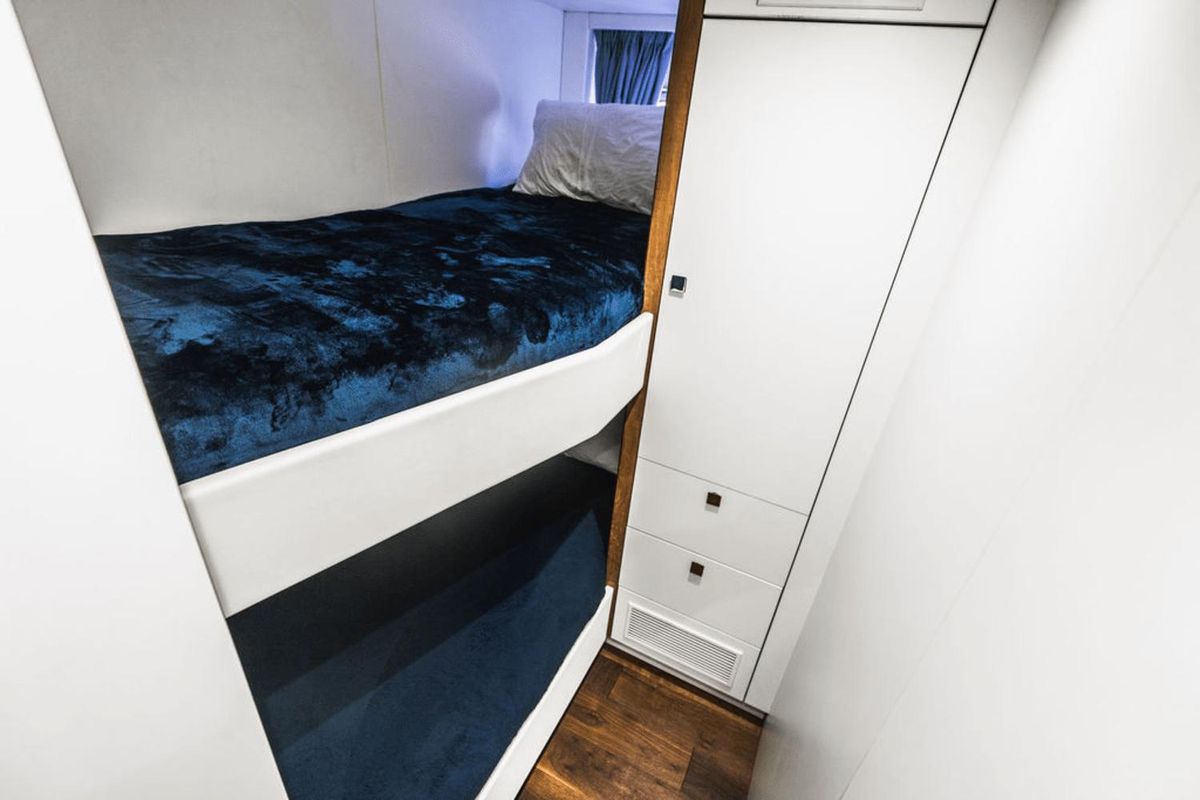2019 Sunseeker 86 