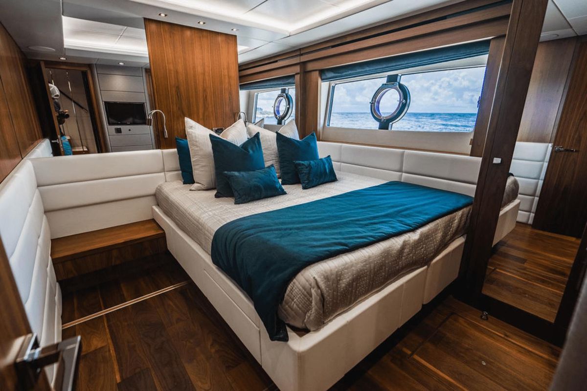 2019 Sunseeker 86 