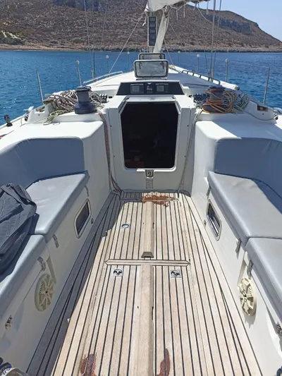 Breeze Yacht Photos Pics 