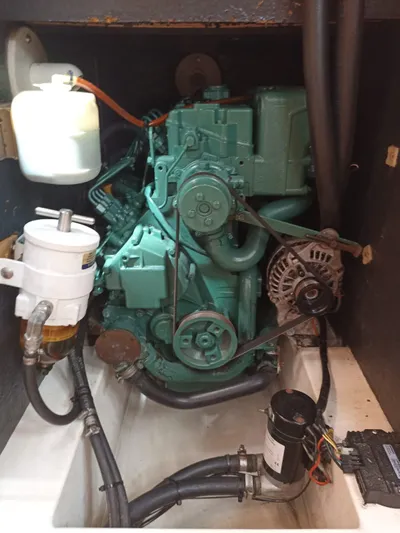 Breeze Yacht Photos Pics 