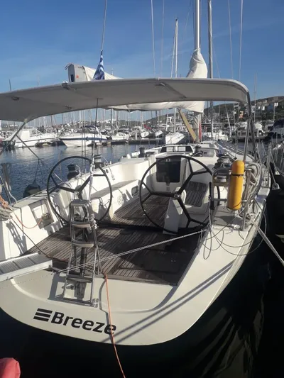 Breeze Yacht Photos Pics 