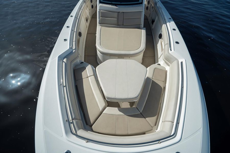 2021 Boston Whaler 380 Outrage