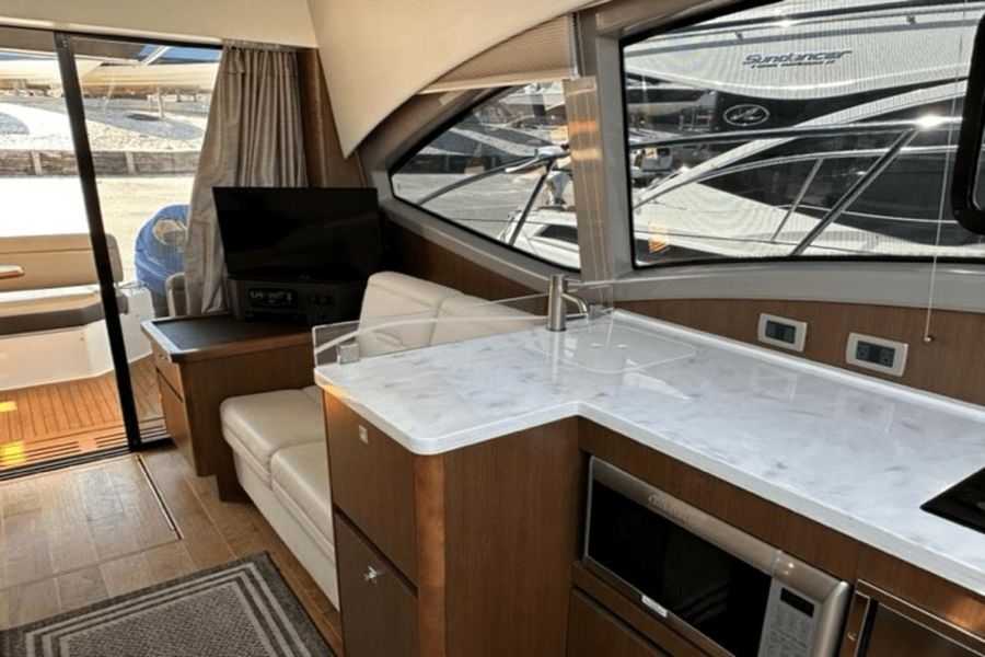 2018 Sea Ray 400 Sundancer