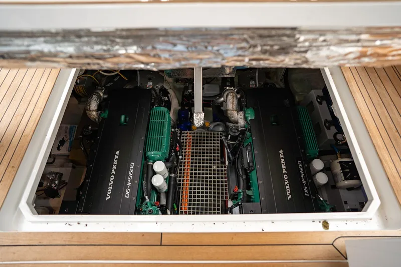  Yacht Photos Pics Engine compartment of 2021 Sealine F430 yacht with Volvo Penta D6-IPS600 engines.