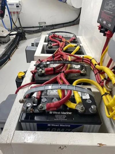 Waverunner Yacht Photos Pics Battery compartment of a 2022 Custom Carolina Sportfish boat with West Marine AGM batteries.