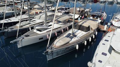 Yacht