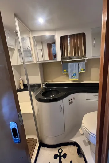 Rum-n-reels Yacht Photos Pics 