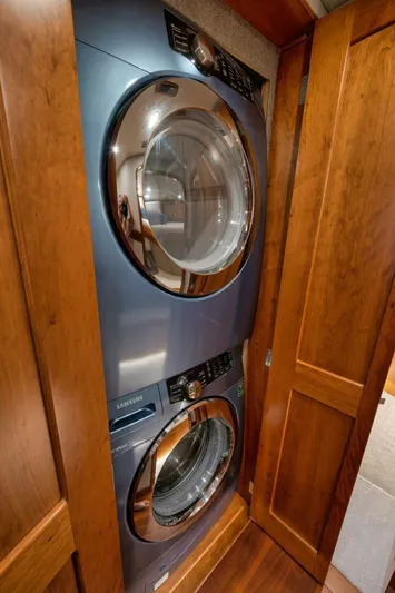 Let It Ride Yacht Photos Pics 