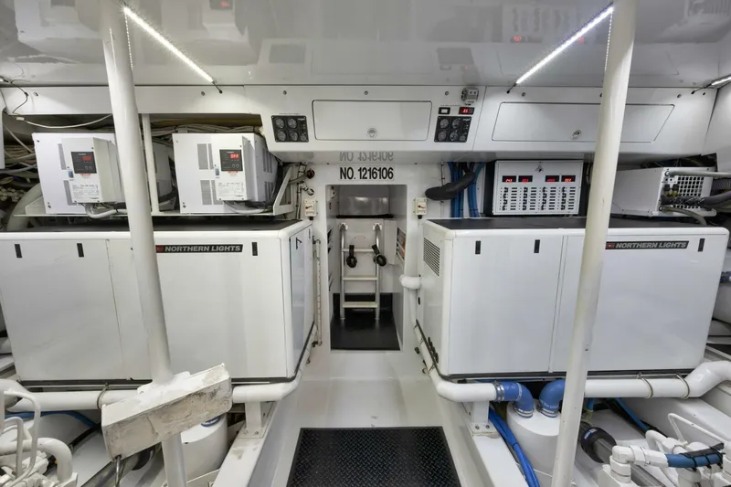 Let It Ride Yacht Photos Pics 