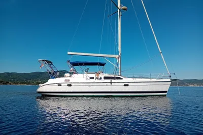 1999 Hunter Passage 450
