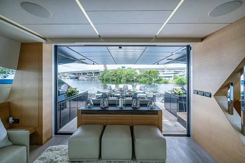 Coal Blooded Yacht Photos Pics 