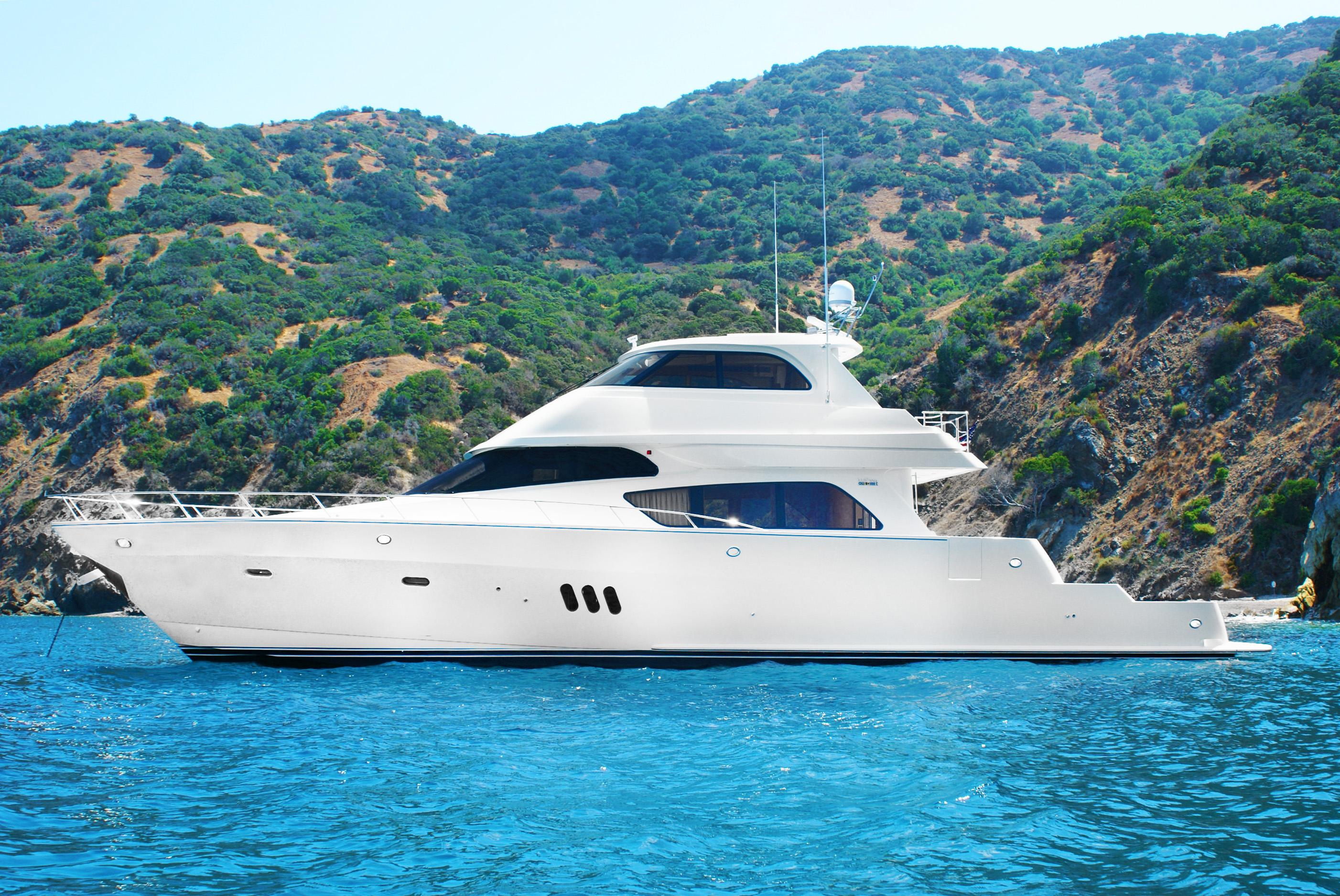 2020 McKinna Yachts Skylounge Yacht