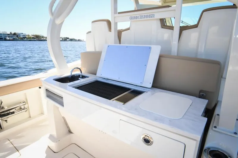 Gunn Runner Yacht Photos Pics Cockpit Grill & Sink