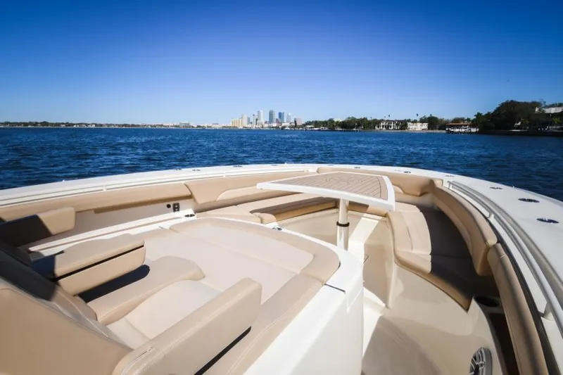 Gunn Runner Yacht Photos Pics Bow Sun Lounger