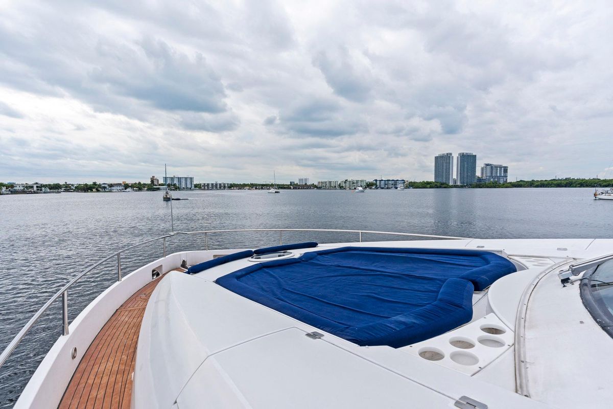 2006 Sunseeker 75 