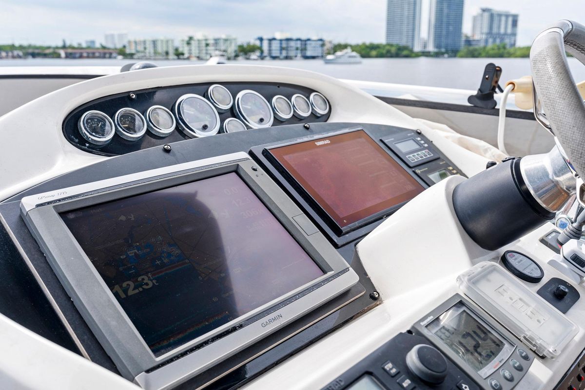 2006 Sunseeker 75 