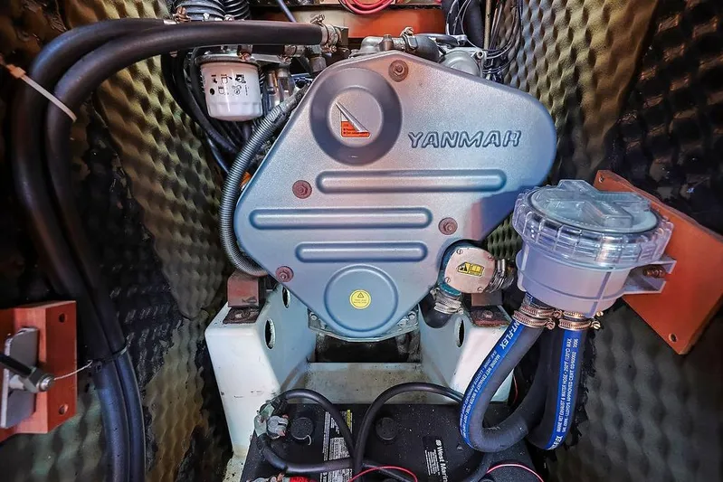 Mustang III Yacht Photos Pics Engine compartment of a 2007 Beneteau Oceanis 423 sailboat with Yanmar engine.