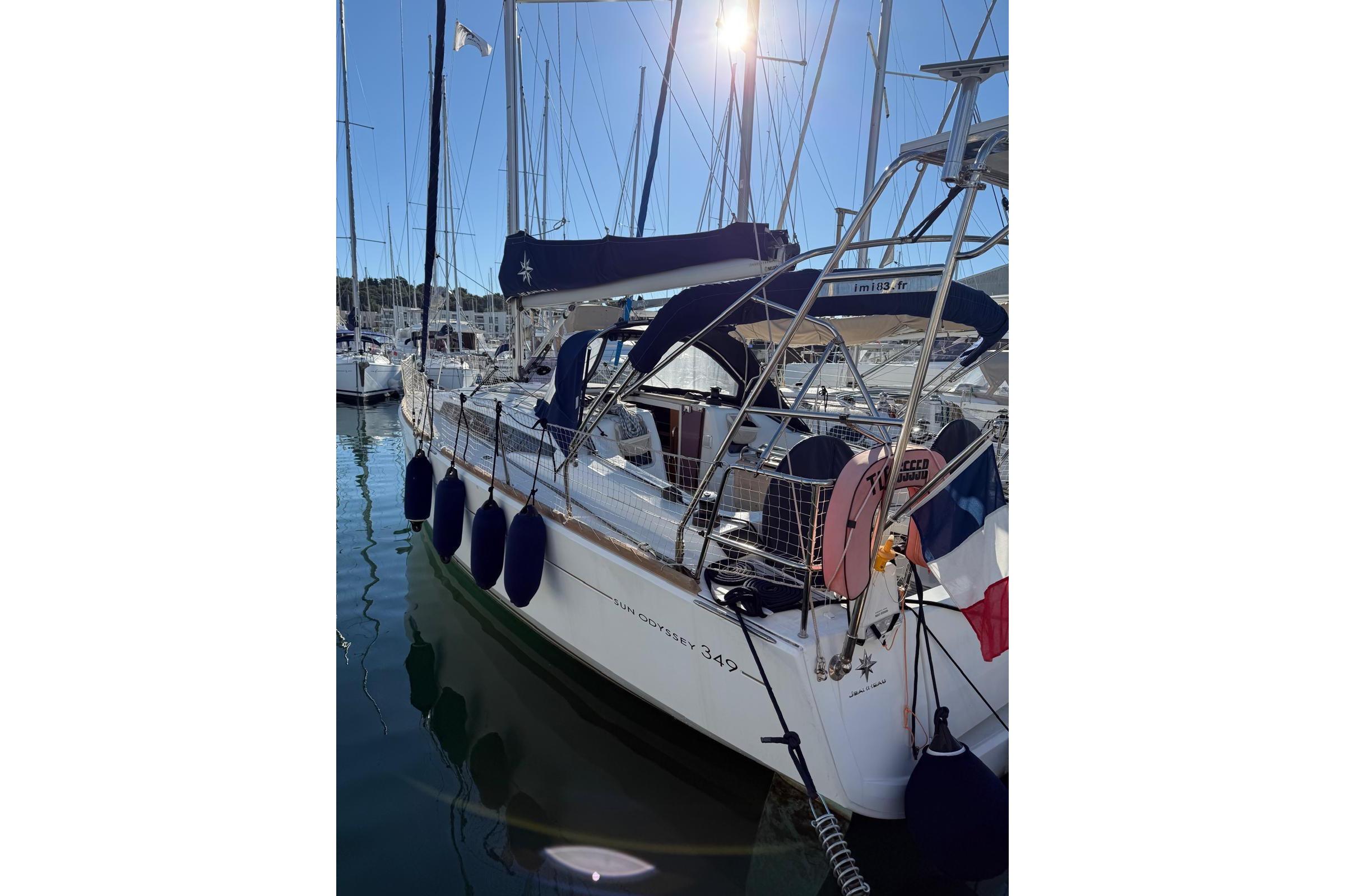 2020 Jeanneau Sun Odyssey 349