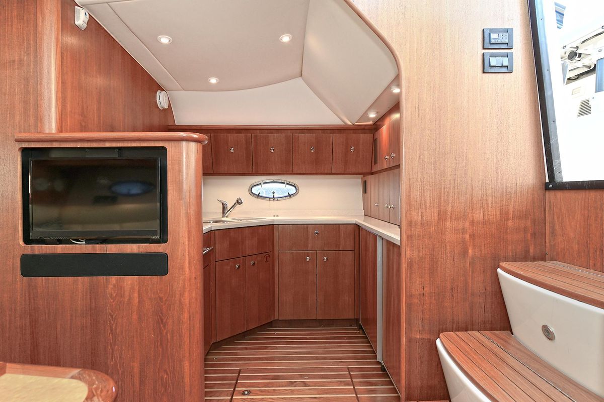 2008 Tiara Yachts 42 