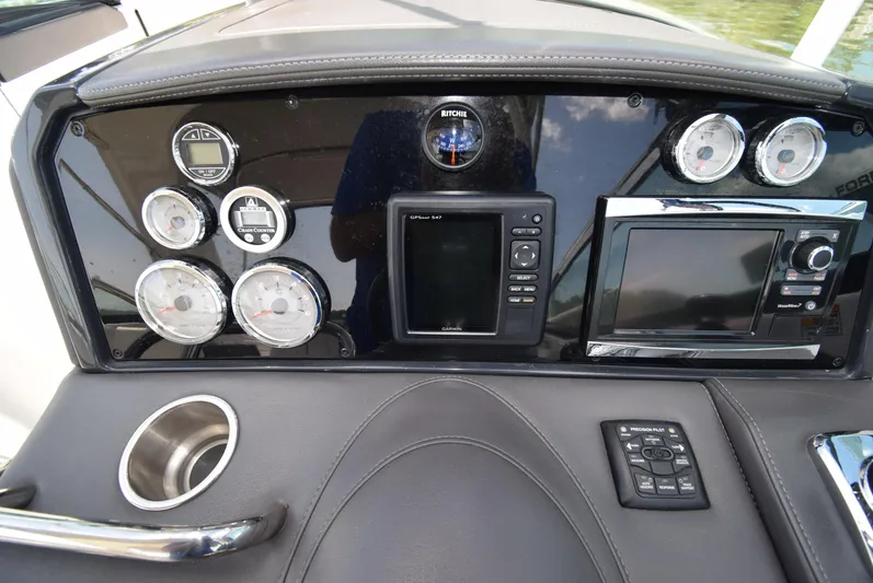 4th Quarter Yacht Photos Pics 