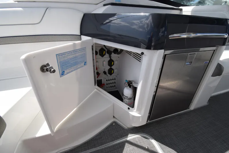 4th Quarter Yacht Photos Pics 