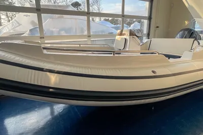 AB Inflatables 17 dlx