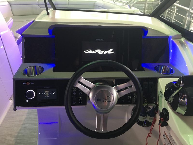 2021 Sea Ray SDX 290 Outboard