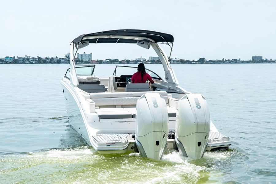 2021 Sea Ray 290 SDX OUTBOARD