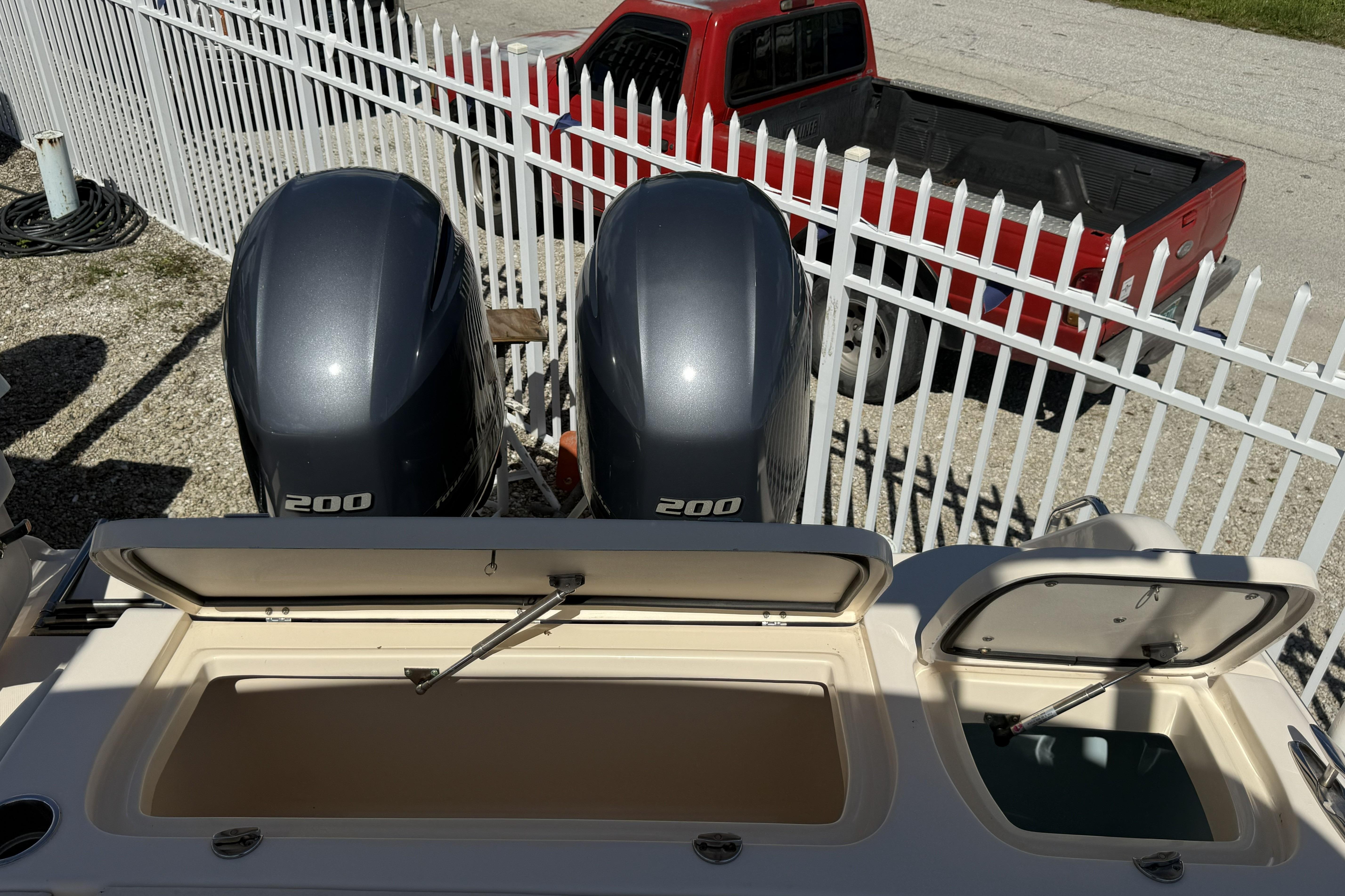 2014 Grady-White Freedom 275 - Image 14