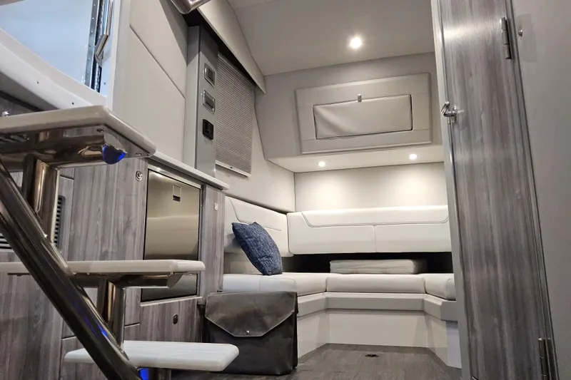  Yacht Photos Pics Interior of 2026 Formula 380 Super Sport Crossover OB, featuring modern seating and sleek design.