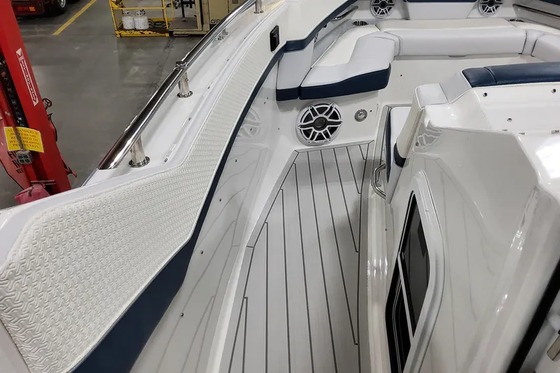  Yacht Photos Pics 2026 Formula 380 Super Sport Crossover OB interior with sleek seating and modern design.