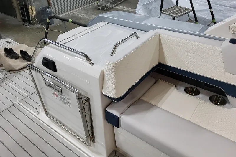  Yacht Photos Pics 2026 Formula 380 Super Sport Crossover OB interior with seating and cup holders.