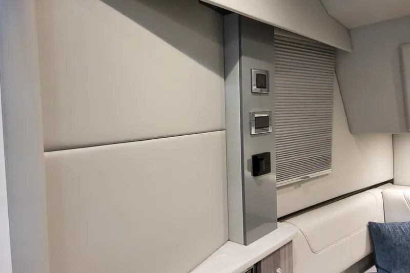  Yacht Photos Pics Interior of 2026 Formula 380 Super Sport Crossover OB, featuring modern design and controls.