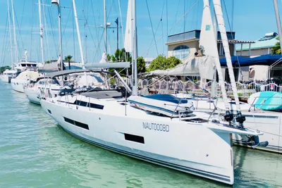 2023 Hanse 460