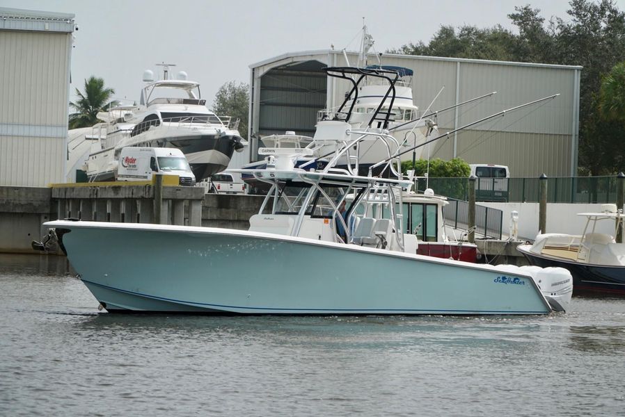 2019 SeaHunter 39 CC